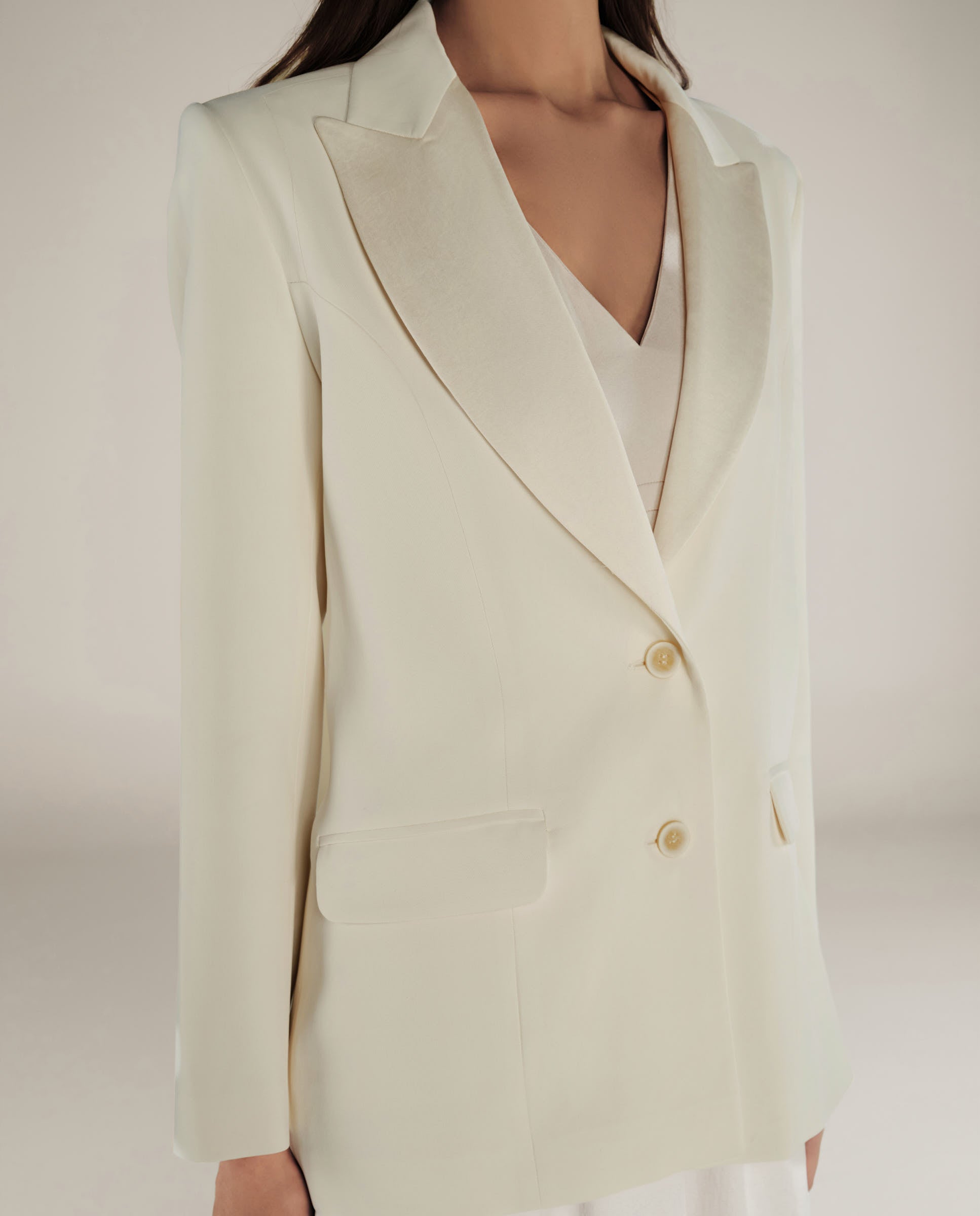 PARUL | Cream Relaxed Fit Structured Blazer