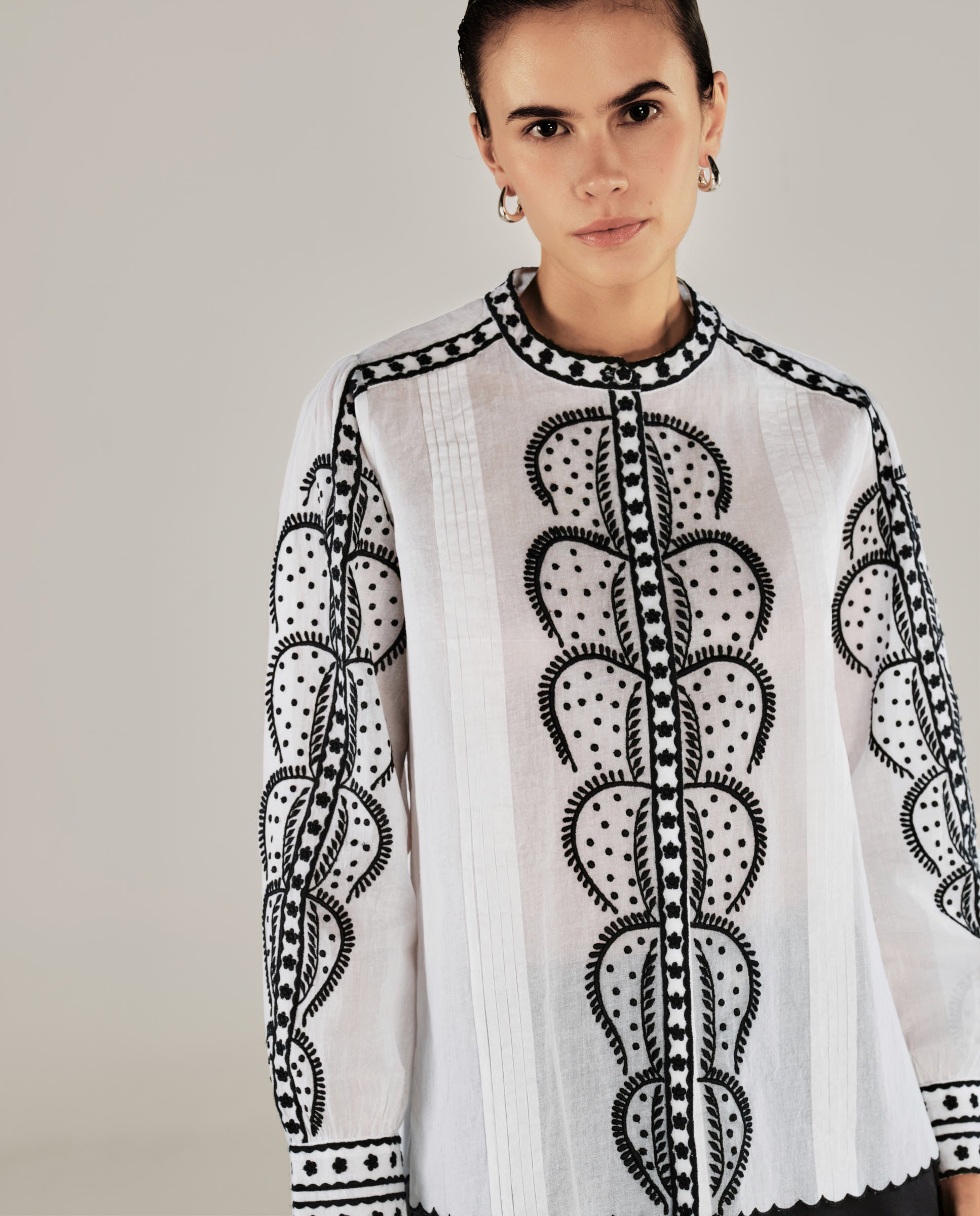 ALINE | White Embroidery Detail Cotton Blouse