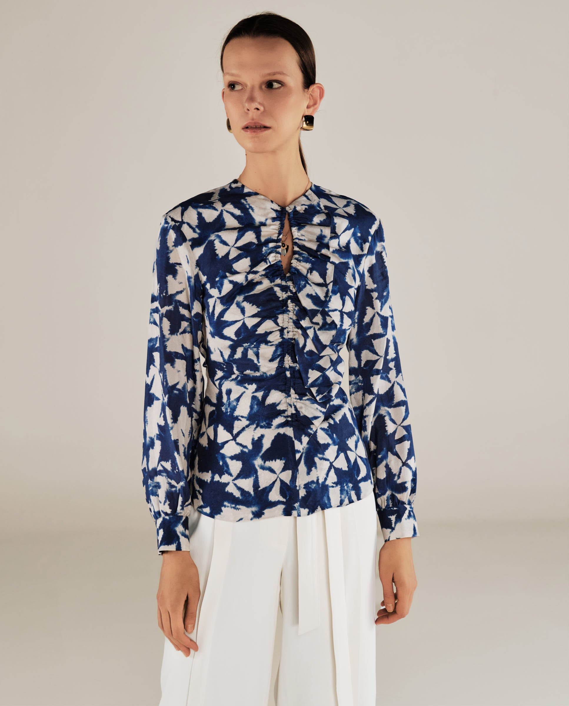 SAACHI | Blue Print Ruffle Blouse
