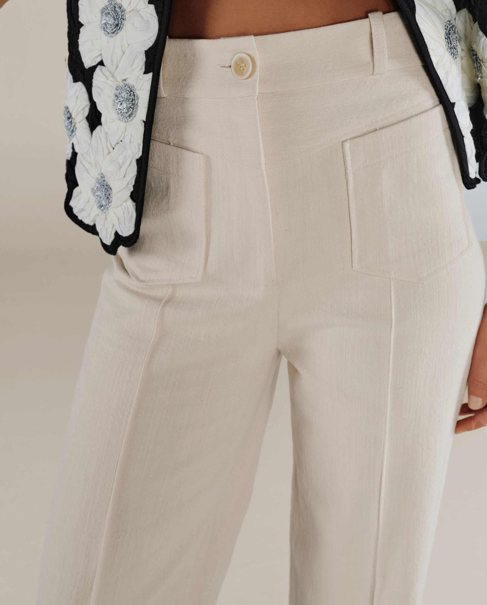 PAOLA | Ecru Pocket Detail Wide Leg Cotton Trousers